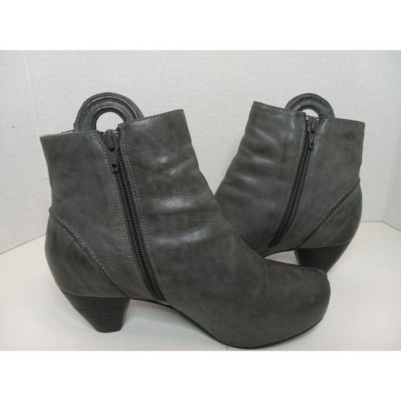 Miz Mooz 36 Grey Elf Ankle NWOT Leather Zip Classic Casual Going Out Boho Boots - Picture 3 of 6